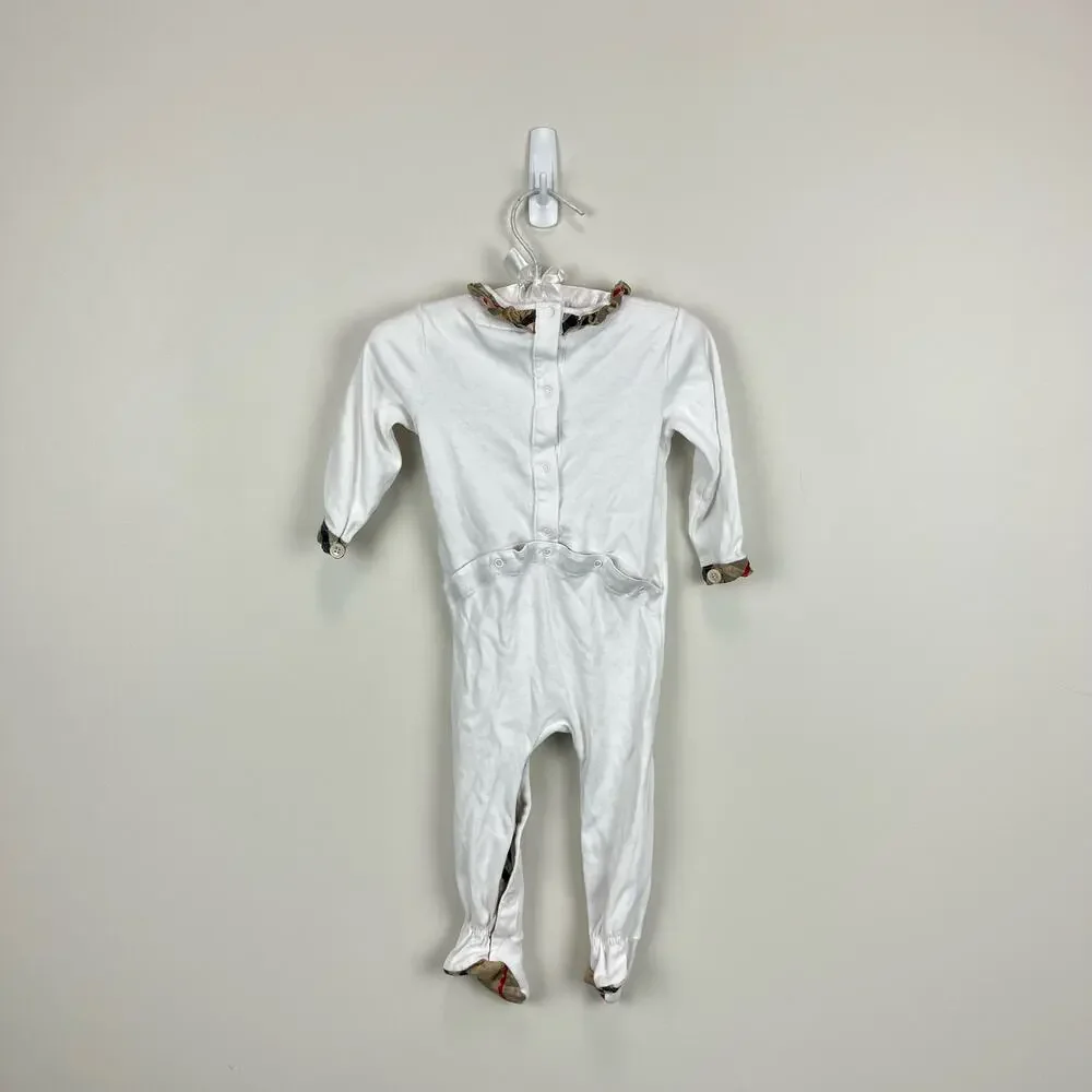 Burberry baby white